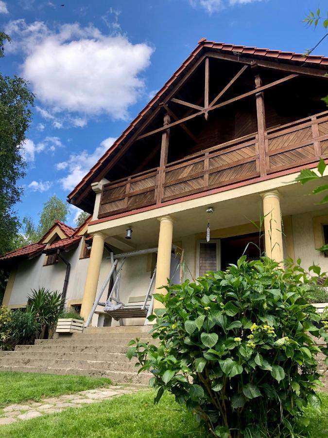 Modryna Ranczo Bed & Breakfast Krasiczyn Eksteriør bilde